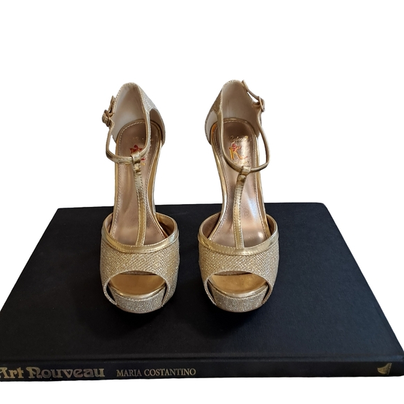 KAYLEEN By Los Angeles Sparkling Gold T-Strap Heels - Picture 4 of 9
